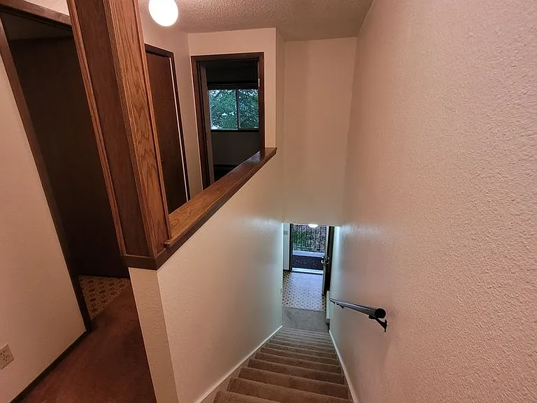 6731 Hollister Cir — Photo 8