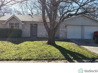 549 NW Sandra Ln, Burleson, TX 76028