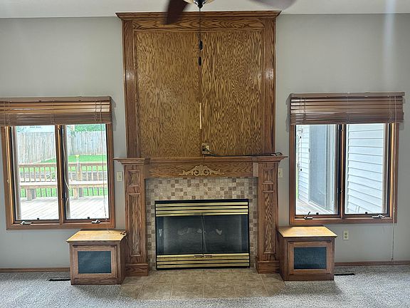 3rd image of 3492 S Doris Avenue