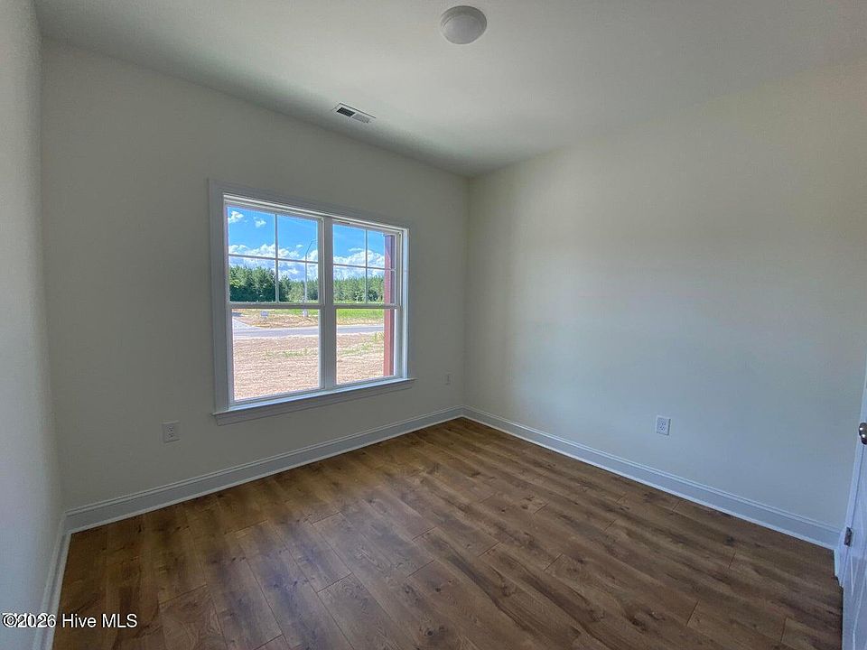 1st image of 519 S Sumner Street