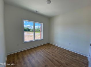 519 S Sumner St, Selma, NC 27576
