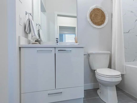 5th image of 7375 Horne St #111