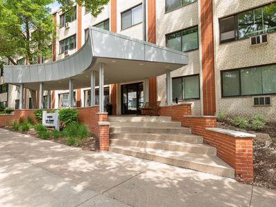 2700 W 44th St APT 304, Minneapolis, MN, 55410