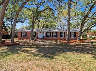 1775 Balfoure Dr, Charleston, SC 29407