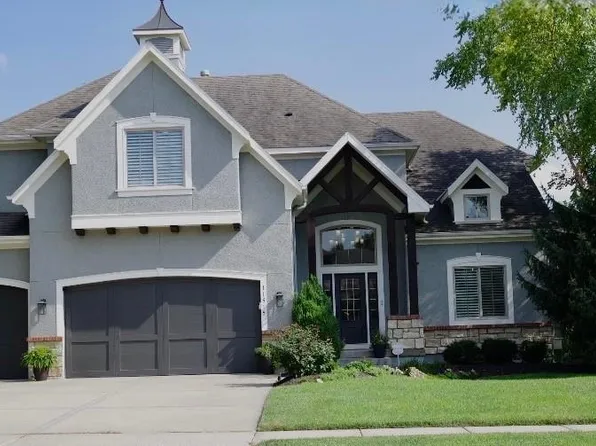 11515 W 165th Ter, Overland Park, KS 66221