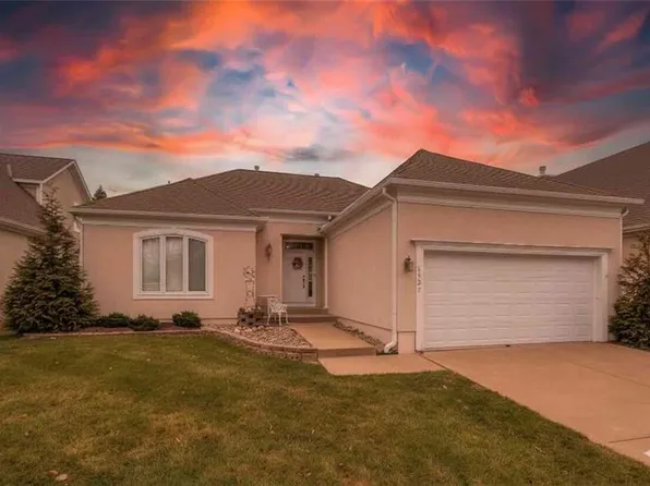 5327 W 122nd Ter, Overland Park, KS 66209
