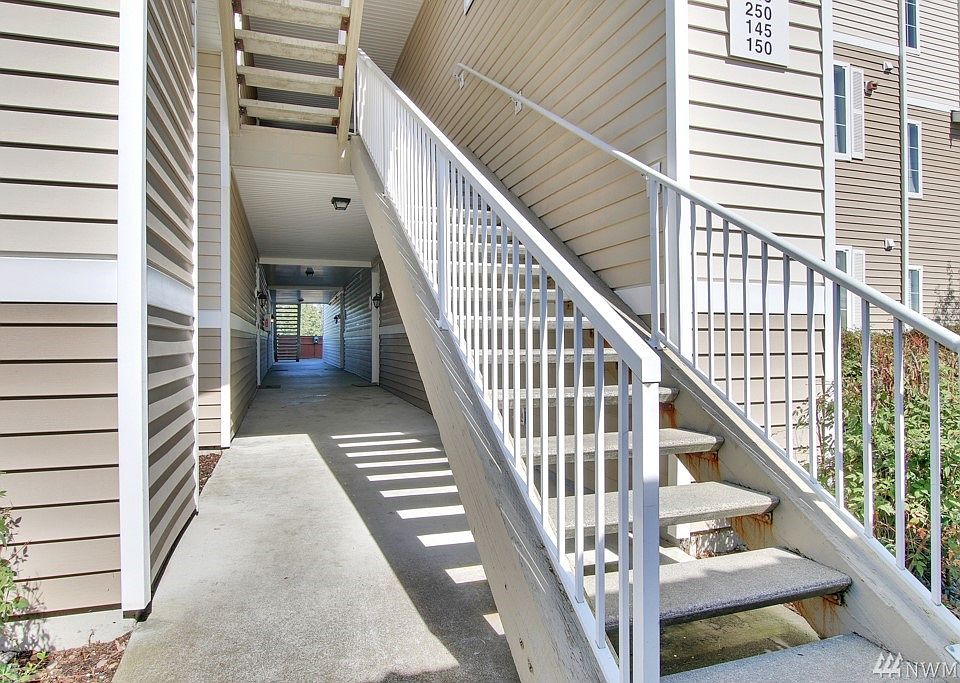 1st image of 10109 186th St E Unit 145