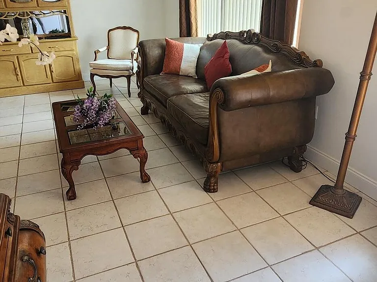 610 Palm Dr — Photo 4