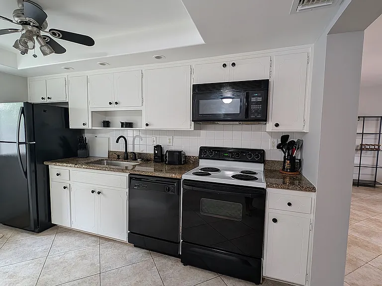 3209 Colony Club Rd #2 — Photo 7