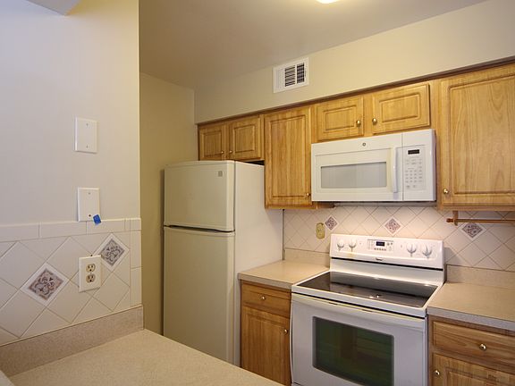 Smooth top stove & microwave