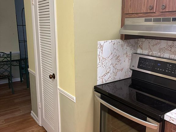 5th image of 659 W Oakland Park Boulevard #204-c