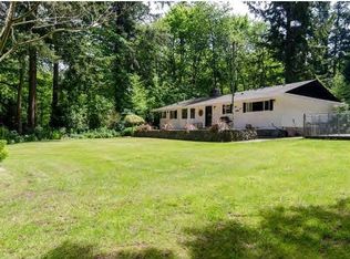 13715 28th Ave, Surrey, BC V4P1T7