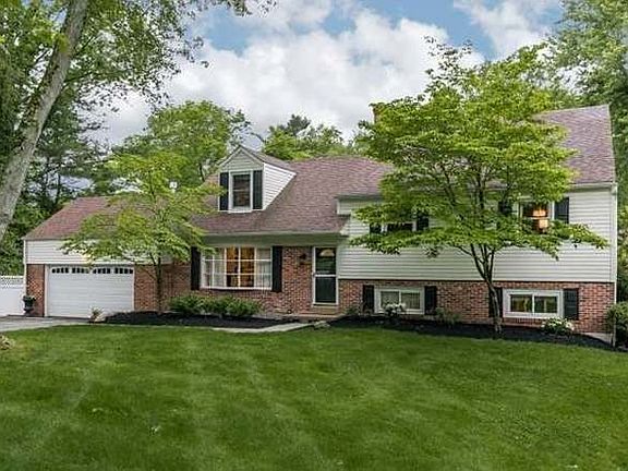 5th image of 76 S Forge Manor Dr