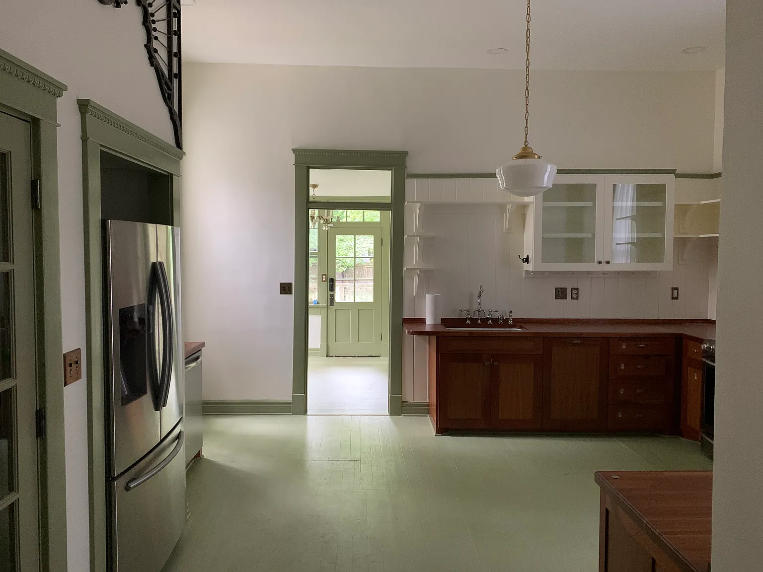 3 bed, 2.5 bath, 1676 sqft, $3,333 — Photo 2
