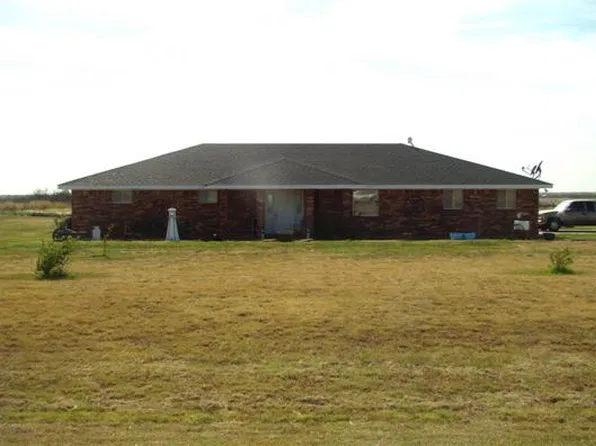 6427 Johnson Rd, Iowa Park, TX 76367