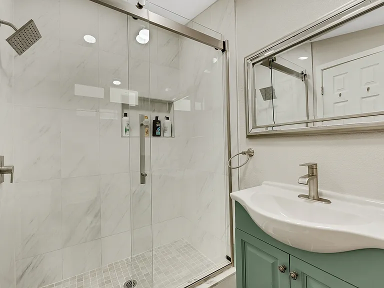 10462 Poona Dr — Photo 5