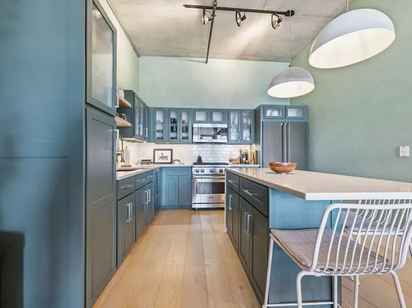 800 W 5th St, Austin, TX