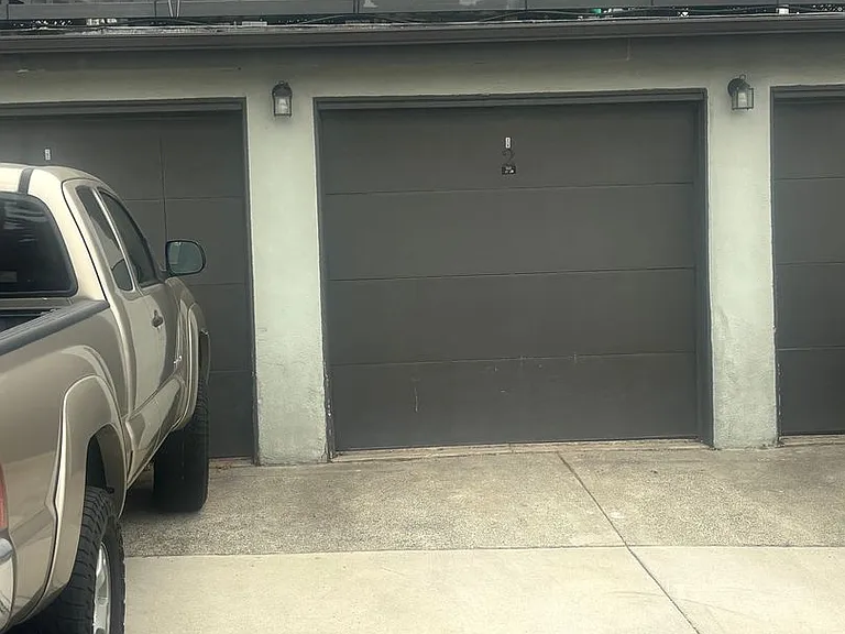 215 Avenida Granada — Photo 19