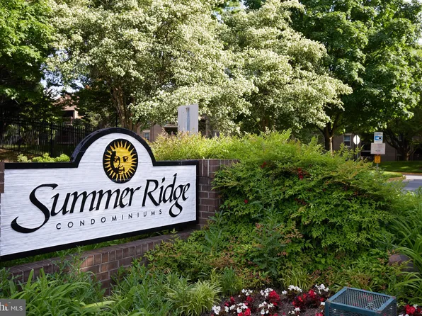 18422 Guildberry Dr APT 202, Gaithersburg, MD 20879