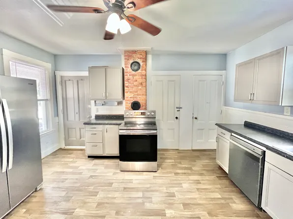 7 High St Unit 1, Lisbon Falls, ME 04252