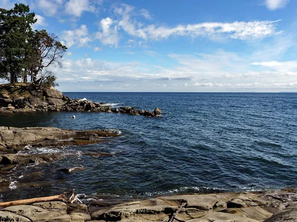 LOT Ellis Rd #C, Southern Gulf Islands, BC V0N 1P0