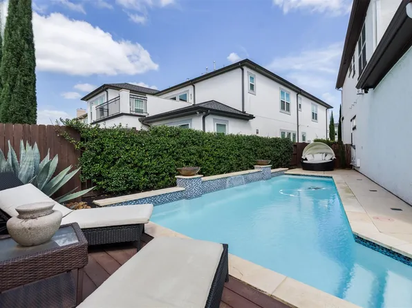 1826 Jade Hollow Ln, Houston, TX 77077
