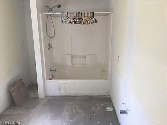 3rd image of 781 Kenilworth Ave SE