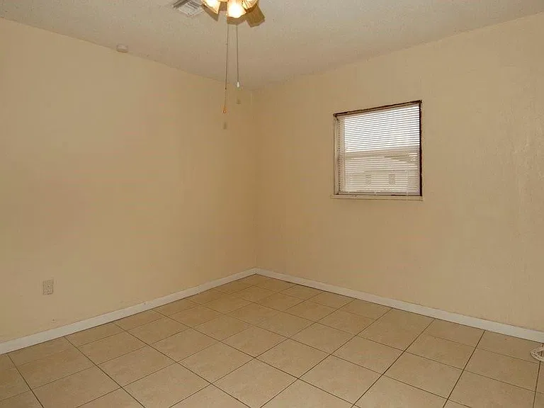 971 SW 83rd Ave — Photo 14
