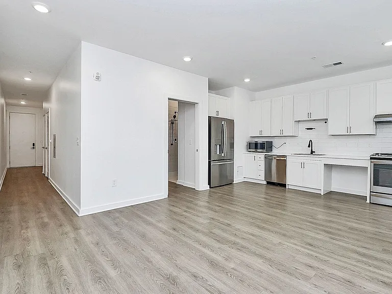 Millhouse — Photo 6