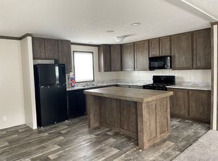 201 McAuliffe Dr #201, Flushing, MI 48433
