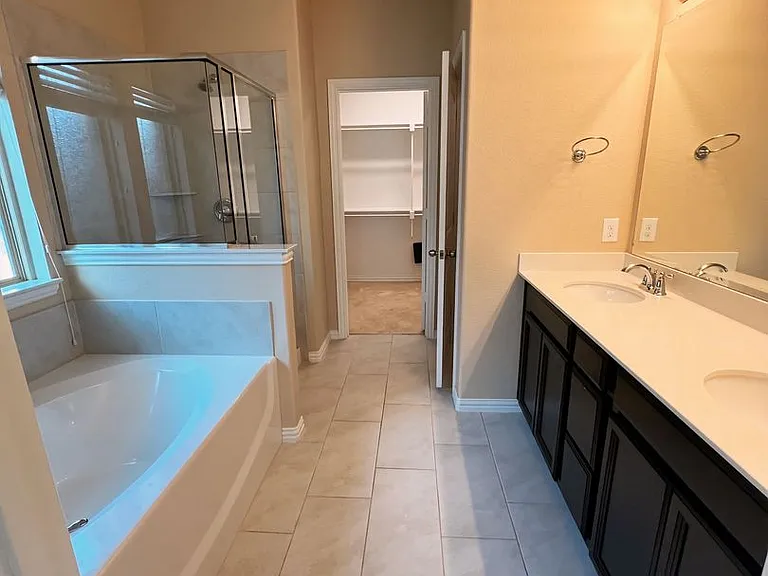 4525 Conrad Ave — Photo 8