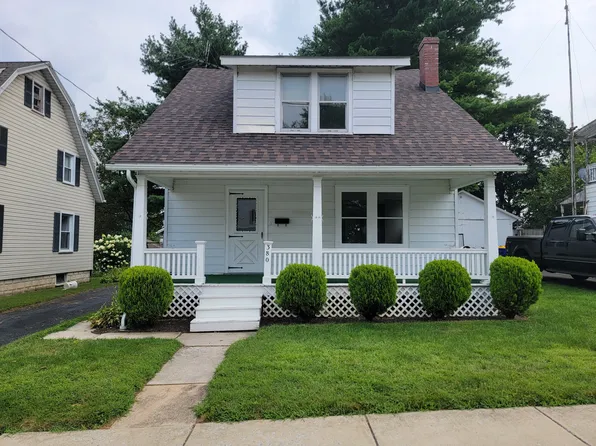 380 E Jackson St, New Holland, PA 17557