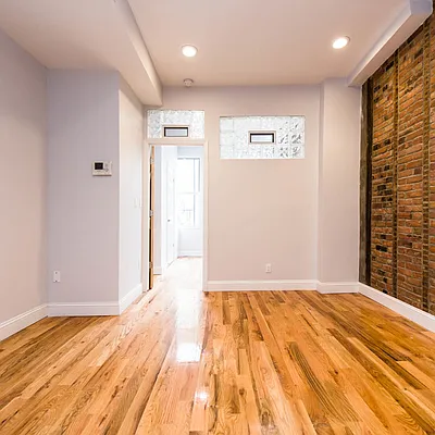 Rented by Nooklyn NYC LLC | media 39