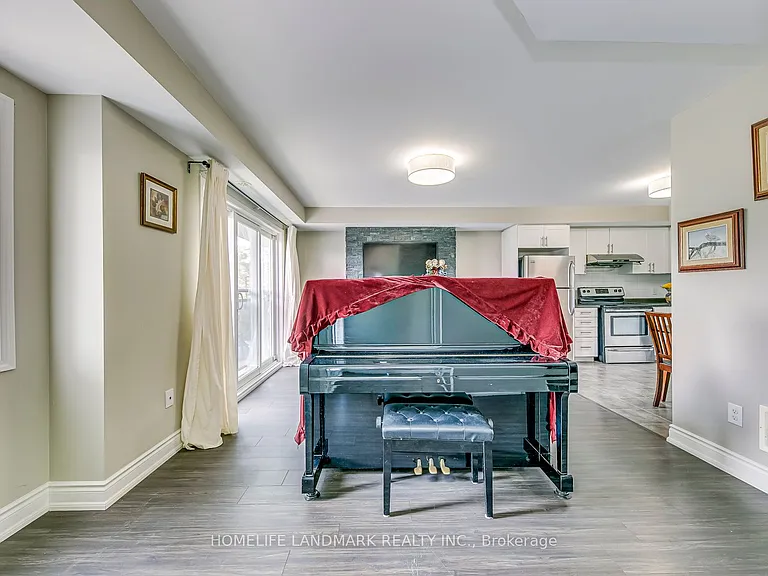2891 Rio Ct #121 — Photo 5