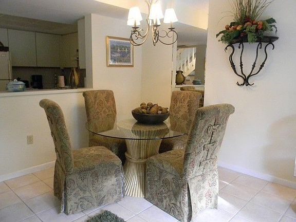 2nd image of 878 Meadowland Dr APT D
