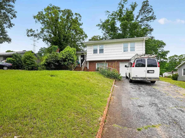 615 Pine Creek Dr, Greenville, SC 29605