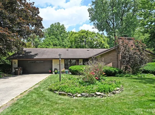 2665 Hemphill Rd, Dayton, OH 45440