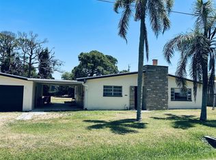 3510 W Lake Dr, Fort Pierce, FL 34982