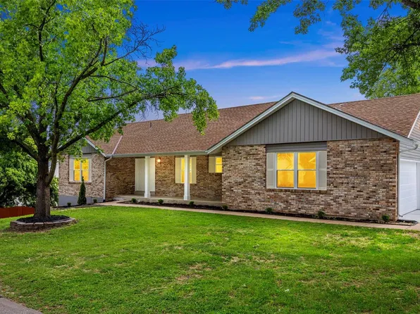 4679 Kellykris Dr, Saint Charles, MO 63304