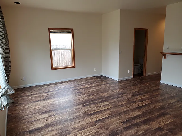 4131 Forsythia St — Photo 6