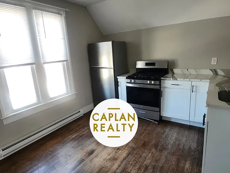 84 Munson St #2F — Photo 1