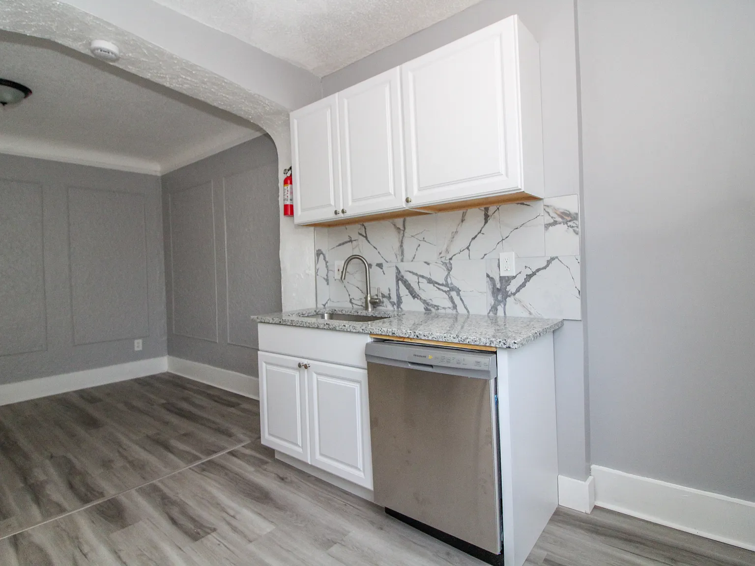 2 bed, 900 sqft, $1,250 — Photo 4