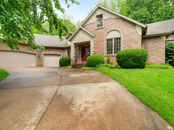 1373 W Stone Meadow Way, Springfield, MO 65810