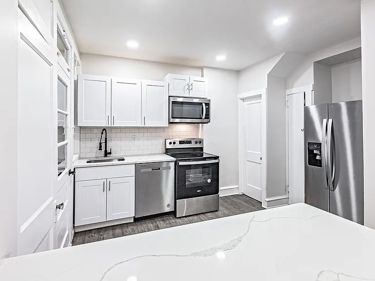 3005 N West St — Photo 5