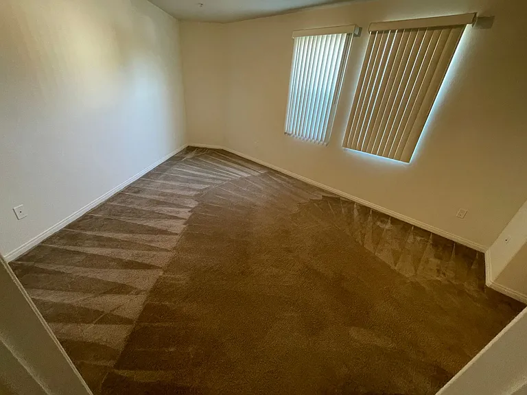 Glenoaks Villas — Photo 60