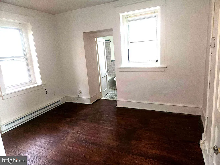 5029 Penn St #F — Photo 5