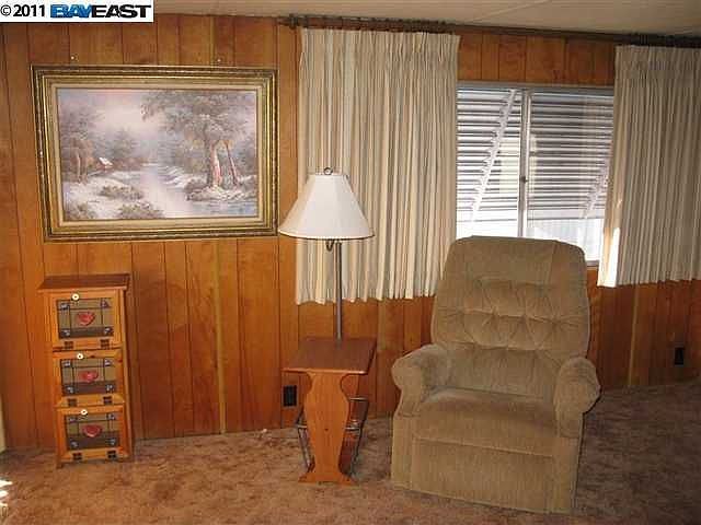 1st image of 2649 Parkside Dr