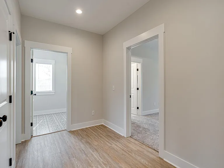 301 Candle Light Dr — Photo 31