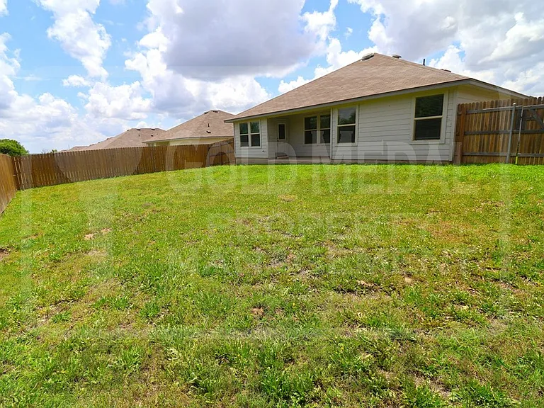 5004 Karen Green Dr — Photo 27