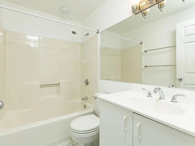 126 Tudor St #F — Photo 5